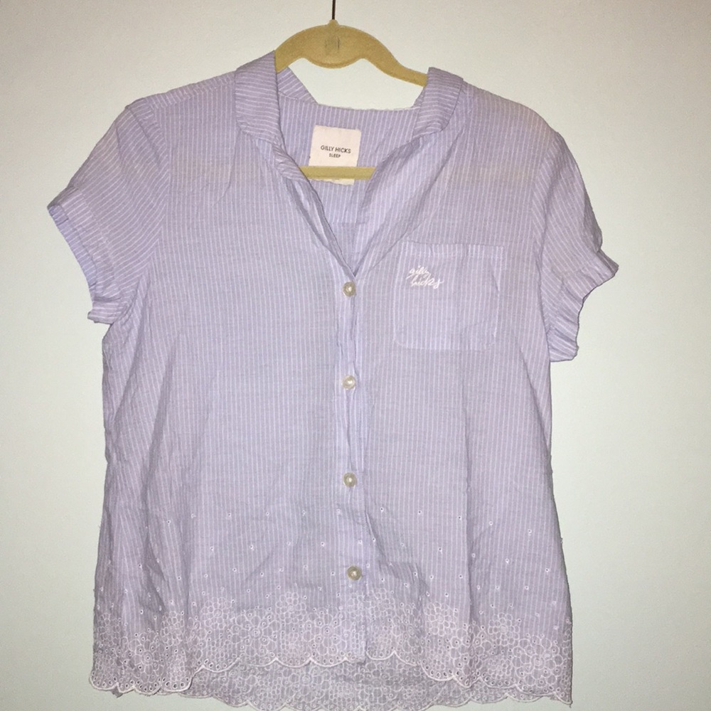 gully hicks sleep button up (light blue and white)